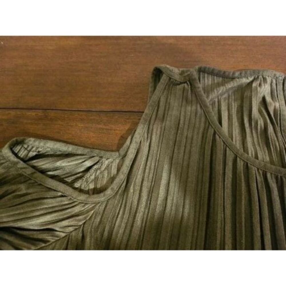 CHICO'S Pleated Faux Suede Cold Shoulder Top Brown Ladies Size 1 SMALL - Picture 4 of 12